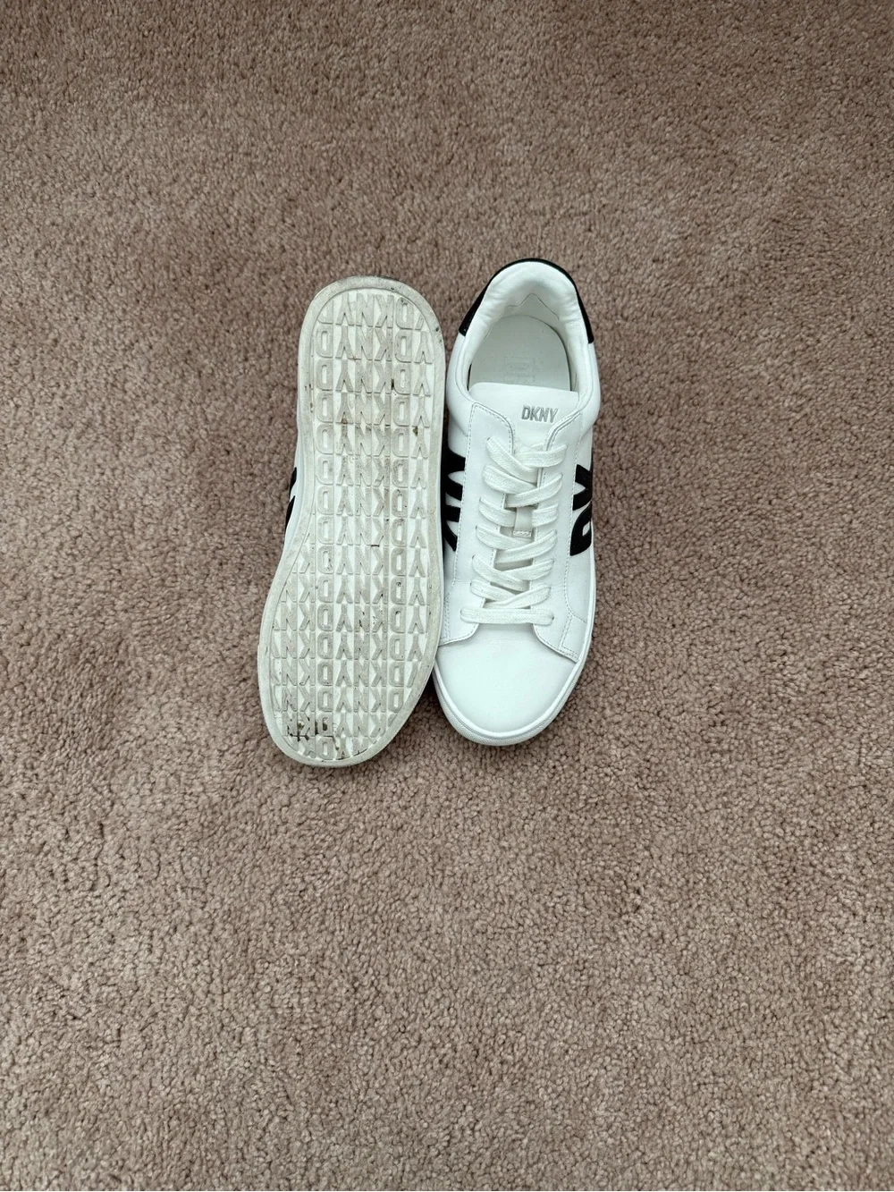 DKNY White Sneakers with Black Logo Accent